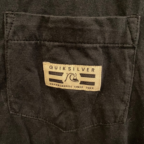 Quicksilver Men’s Pocket Tee - Picture 2 of 3
